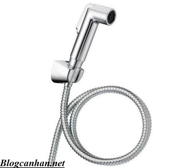 V&ograve;i xịt vệ sinh Caesar