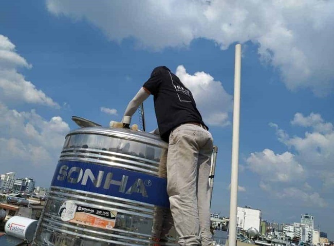 Vệ sinh bồn nước quận 3 gi&aacute; rẻ