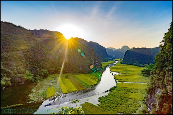 Những địa điểm du lịch thu hút khách du lịch nhất hè 2020 - Ninh Bình