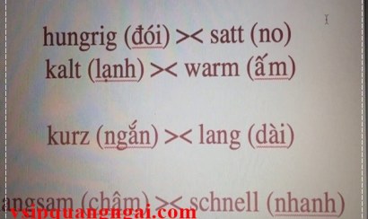 ​Xem phim có phụ đề để học tiếng Đức.