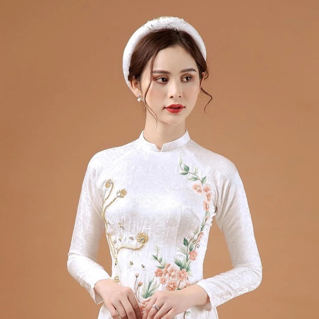 clip &Aacute; hậu Tường Vy chuyển giới 7