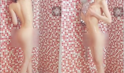 Lộ clip Clockwork Girl lộ hàng khi đang tắm nude cực HOT