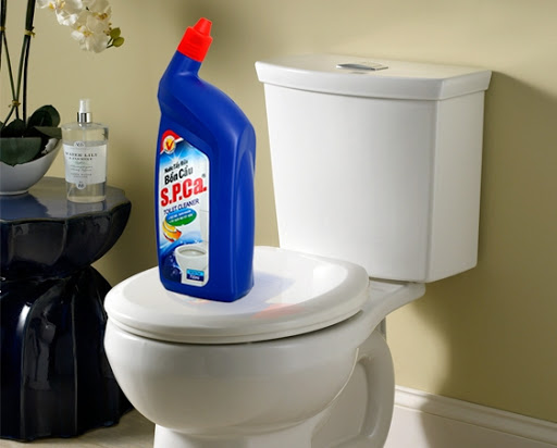 Một số lưu ý khí sử dụng nước tẩy rửa bồn cầu