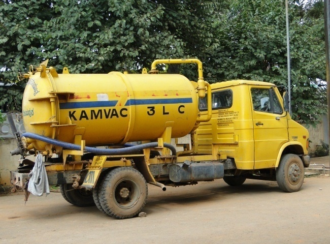 Đơn vị r&uacute;t hầm cầu quận 8 v&agrave; cảnh b&aacute;o về dịch vụ lừa đảo