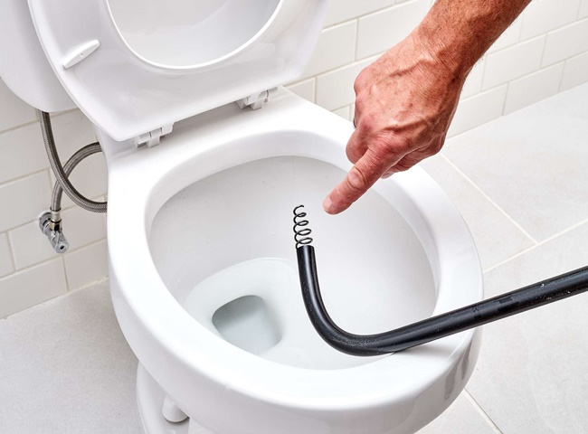 Dịch vụ thông bồn cầu huyện Hóc Môn vì những lý do gì