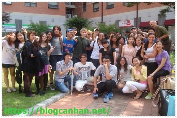 D&ugrave;ng lời b&agrave;i h&aacute;t để học tiếng H&agrave;n