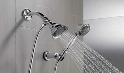 Vệ sinh vòi nước nóng lạnh với ba bước